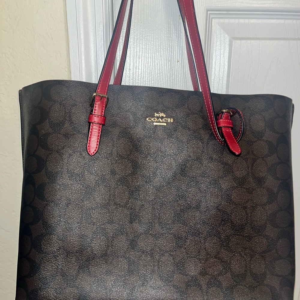 Coach Mollie Tote